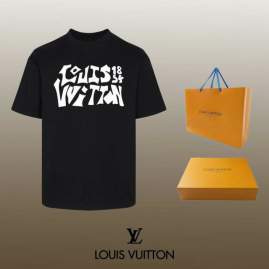 Picture of Louis Vuitton T Shirts Short _SKULVXS-Lsxitx636733